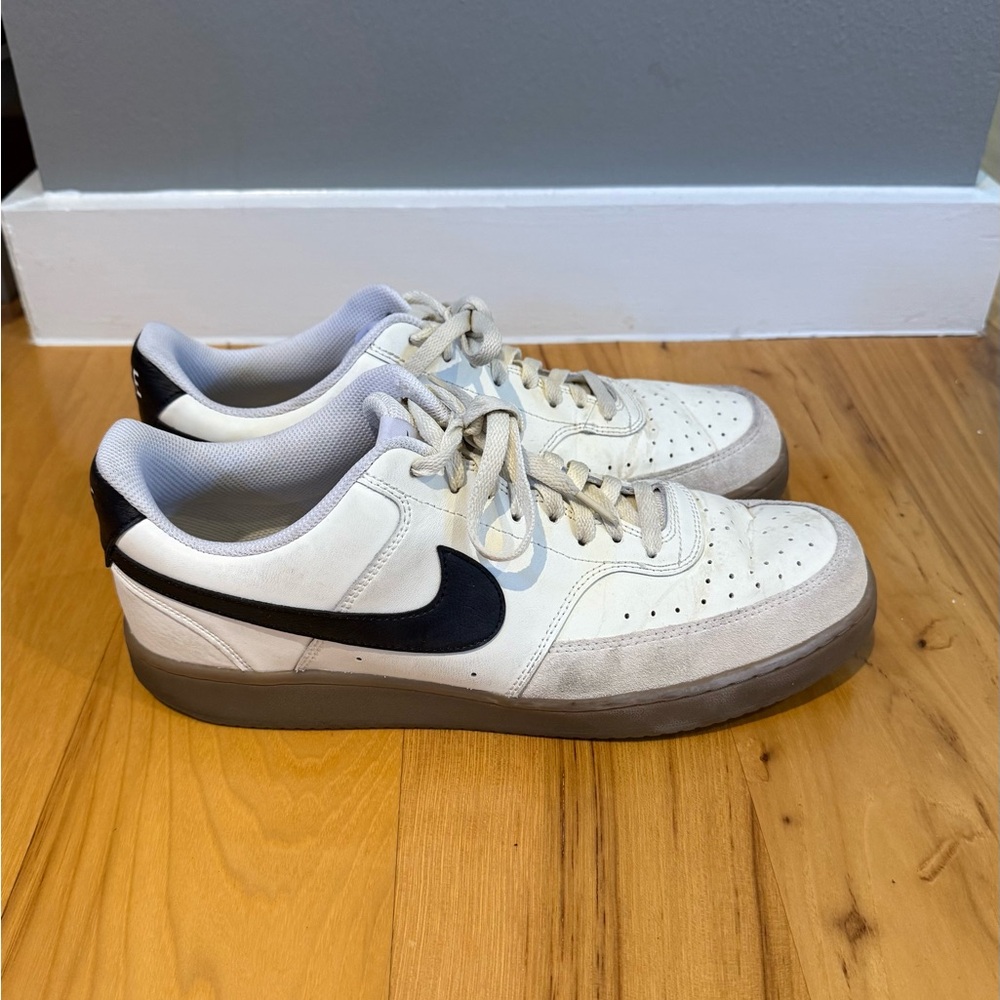Nike Men's Nike Court Vision Low Cream and Black Sneakers